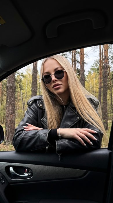 Промпт №27348 для женской нейрофотосессии